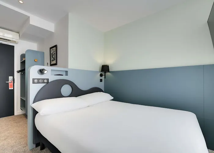 Ibis Styles Cadet Lafayette Párizs