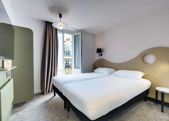 Ibis Styles Cadet Lafayette 3* Párizs