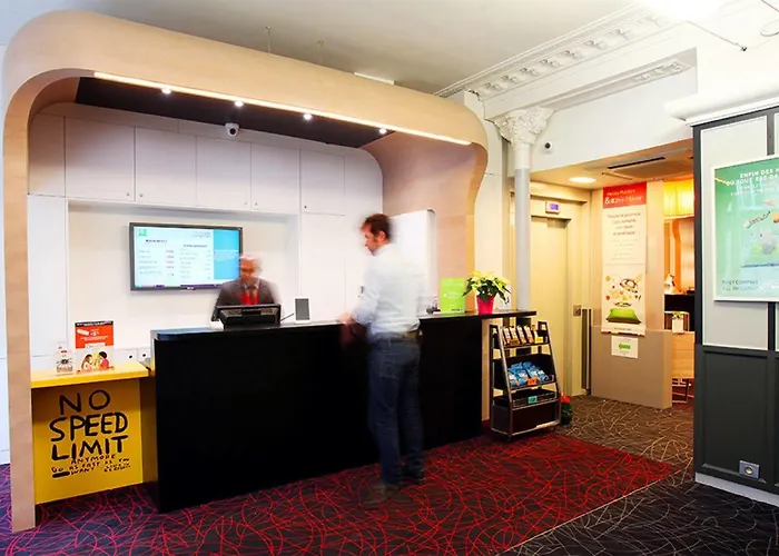 Ibis Styles Cadet Lafayette Szálloda Párizs
