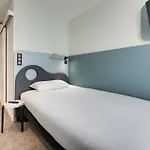 Hotel Ibis Styles Cadet Lafayette Paris