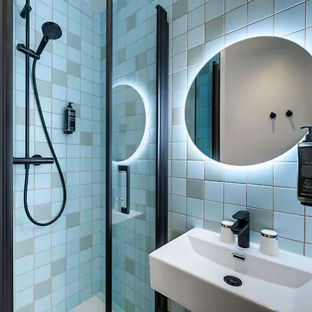 Hotel Ibis Styles Cadet Lafayette Paris