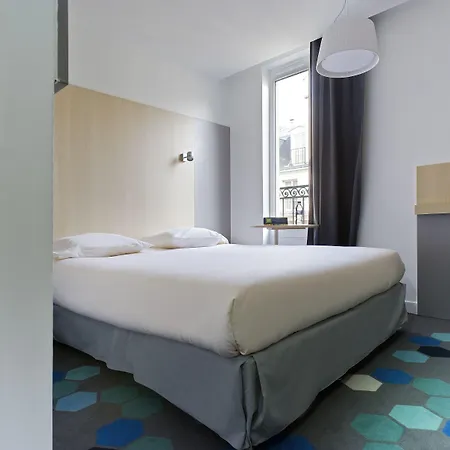 Ibis Styles Cadet Lafayette 3* París