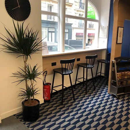 四季巴黎卡德拉法耶特酒店 3*