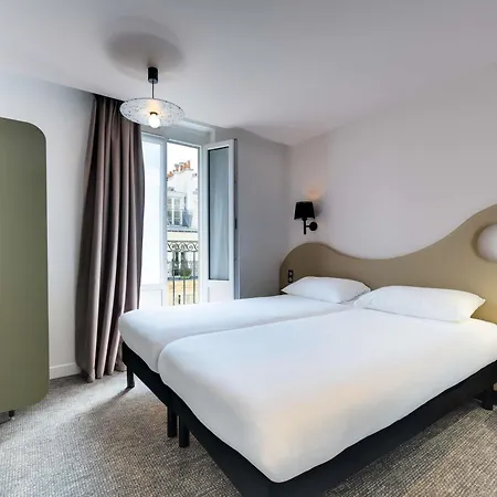 四季巴黎卡德拉法耶特酒店 3* 巴黎