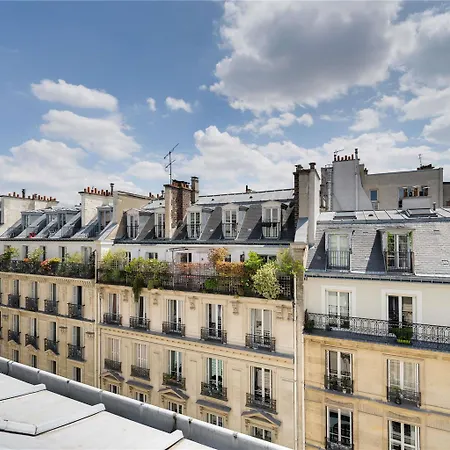 Ibis Styles Cadet Lafayette Szálloda Párizs