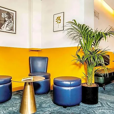 Ibis Styles Cadet Lafayette París