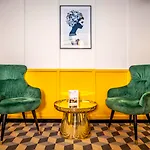 Hotel Ibis Styles Cadet Lafayette Parigi