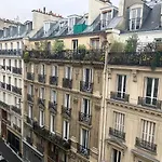 Hotel Ibis Styles Cadet Lafayette Parigi