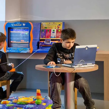 Hotel Ibis Styles Cadet Lafayette París