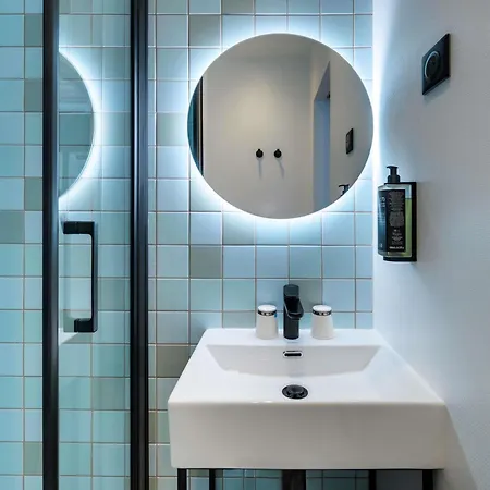 Ibis Styles Cadet Lafayette París