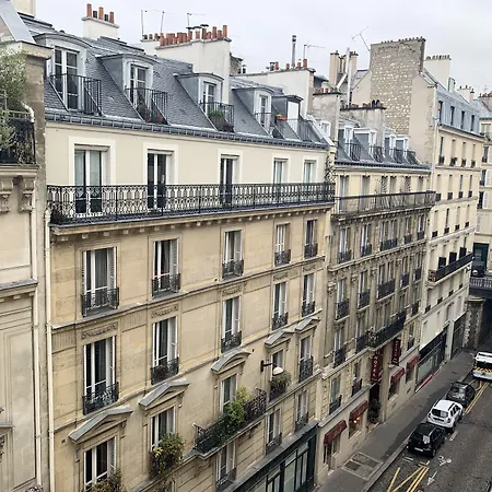 Ibis Styles Cadet Lafayette Parigi