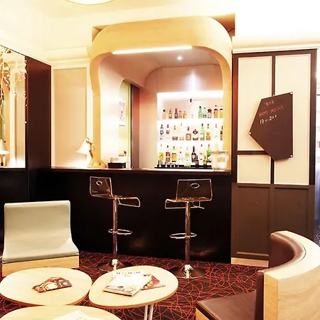 Ibis Styles Cadet Lafayette מלון